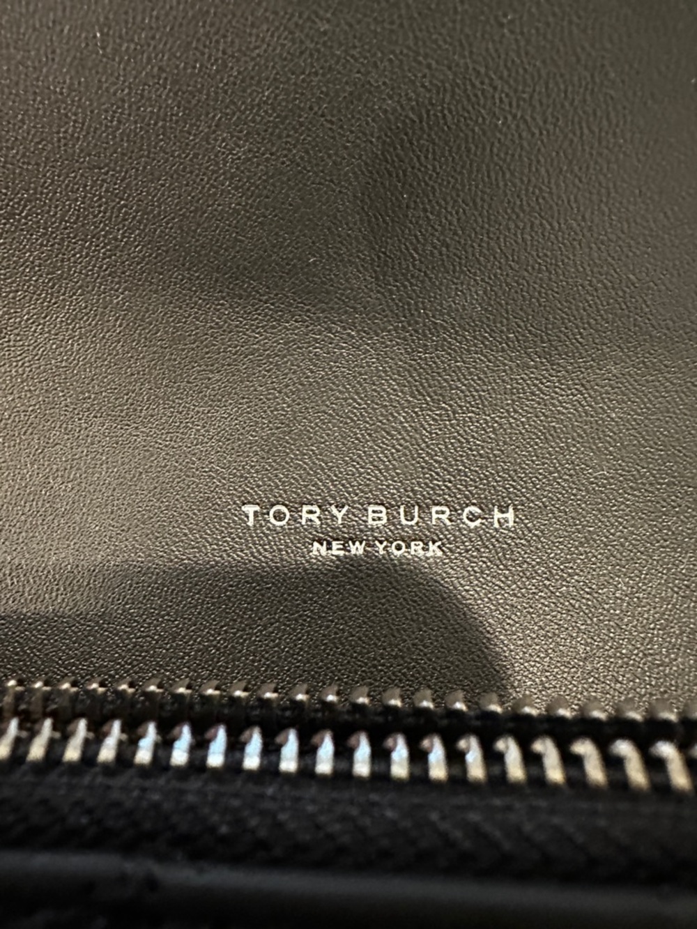 Tory Burch Willa Black Quilted Chain-Shoulder Crossbody wallet purse - Picture 7 of 12